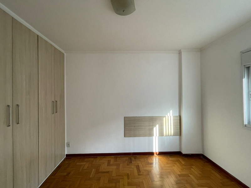 Apartamento à venda com 3 quartos, 86m² - Foto 9