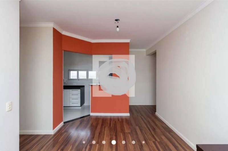 Apartamento à venda com 2 quartos, 70m² - Foto 2