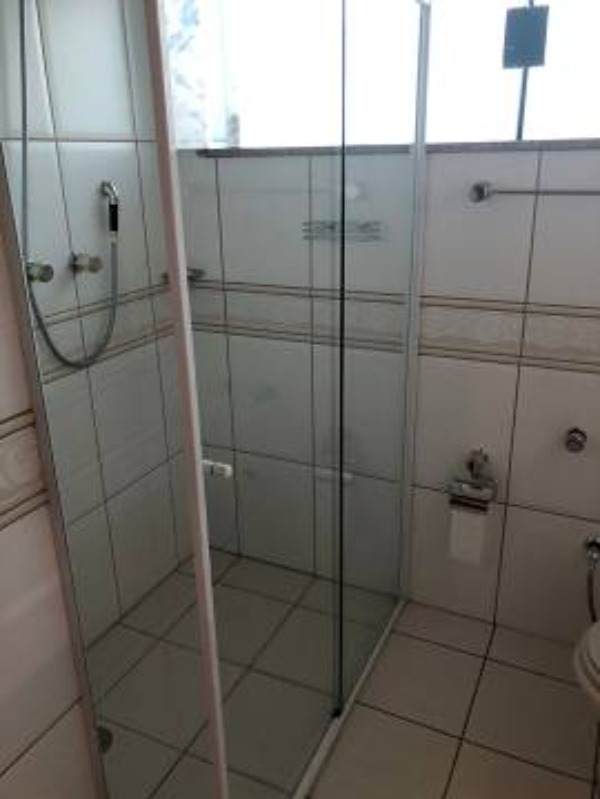 Casa à venda com 3 quartos, 300m² - Foto 17