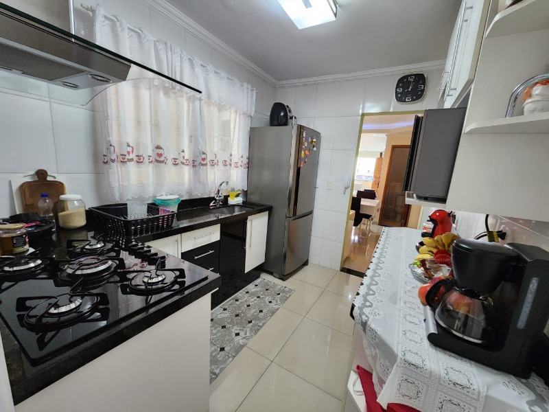 Apartamento à venda com 3 quartos, 145m² - Foto 8