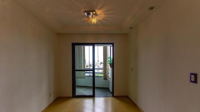 Apartamento à venda com 2 quartos, 66m² - Foto 2