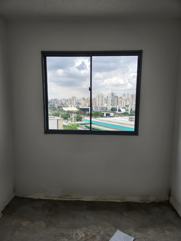 Apartamento à venda com 1 quarto, 30m² - Foto 2