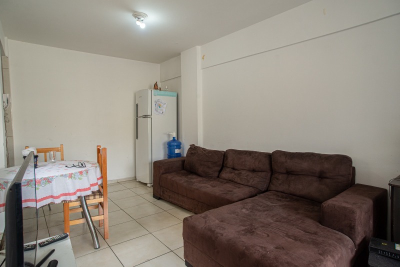 Apartamento à venda com 1 quarto, 28m² - Foto 2