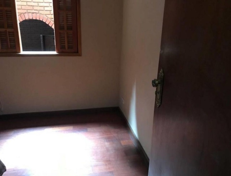 Casa à venda e aluguel com 4 quartos, 250m² - Foto 6