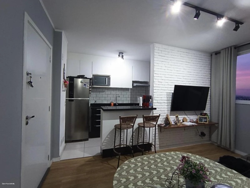 Apartamento à venda com 2 quartos, 44m² - Foto 2