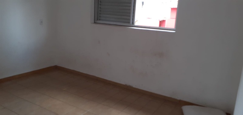 Casa à venda com 4 quartos, 250m² - Foto 4