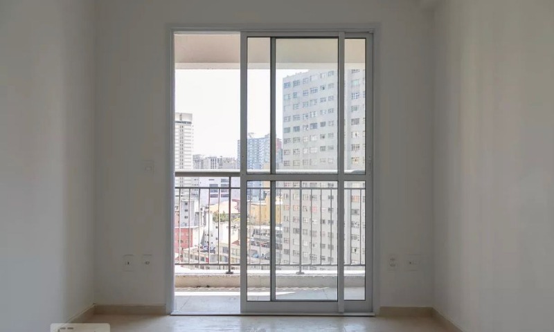 Apartamento à venda com 1 quarto, 34m² - Foto 1