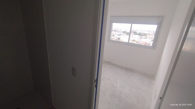 Apartamento à venda com 2 quartos, 64m² - Foto 11