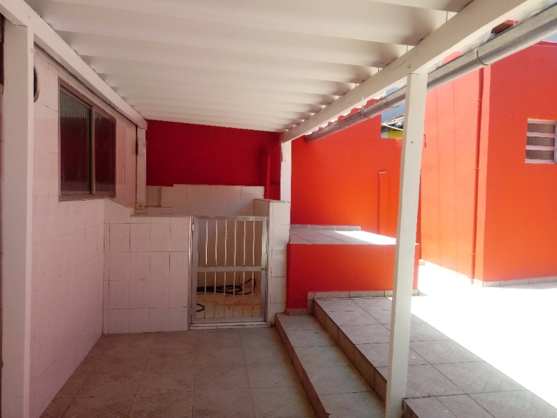 Casa à venda com 4 quartos, 250m² - Foto 14