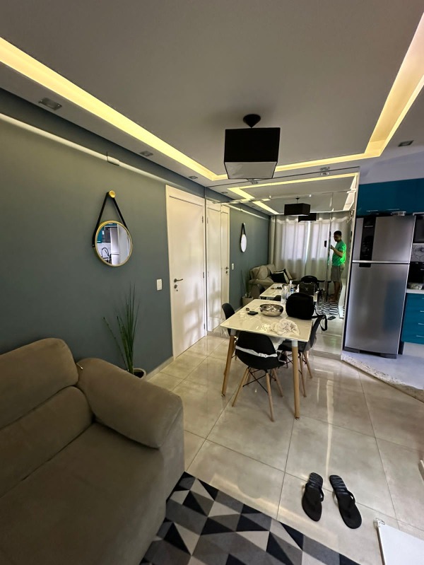 Apartamento à venda com 2 quartos, 45m² - Foto 2