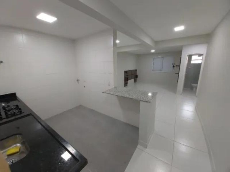 Apartamento à venda com 1 quarto, 40m² - Foto 2