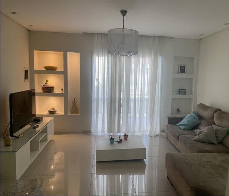 Casa à venda com 3 quartos, 165m² - Foto 1