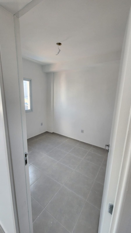 Apartamento à venda com 1 quarto, 32m² - Foto 5