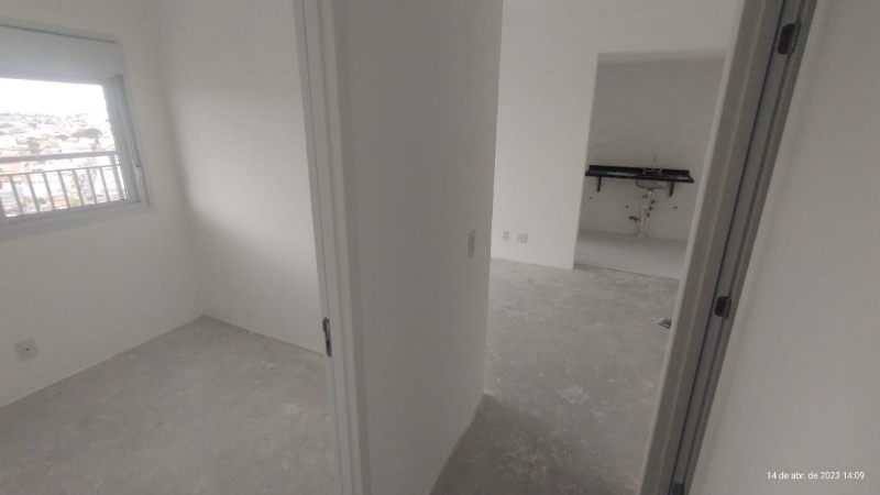 Apartamento à venda com 2 quartos, 64m² - Foto 13