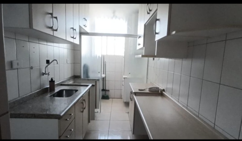 Apartamento à venda com 2 quartos, 58m² - Foto 3