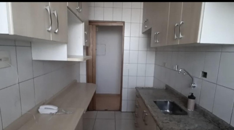 Apartamento à venda com 2 quartos, 58m² - Foto 4