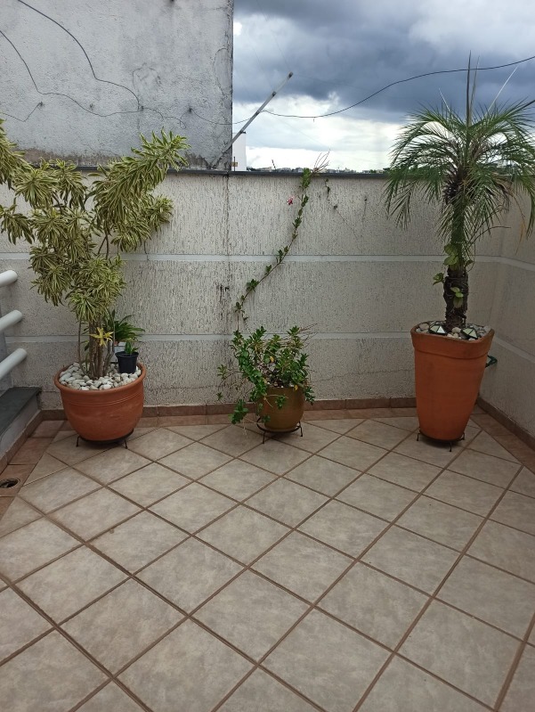 Casa à venda com 3 quartos, 200m² - Foto 26