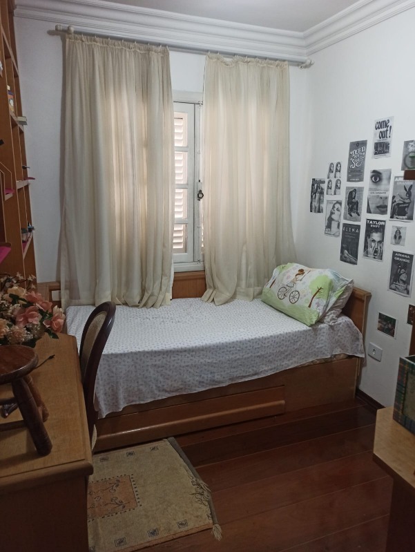 Casa à venda com 3 quartos, 200m² - Foto 14