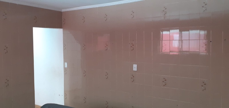 Casa à venda com 4 quartos, 250m² - Foto 2