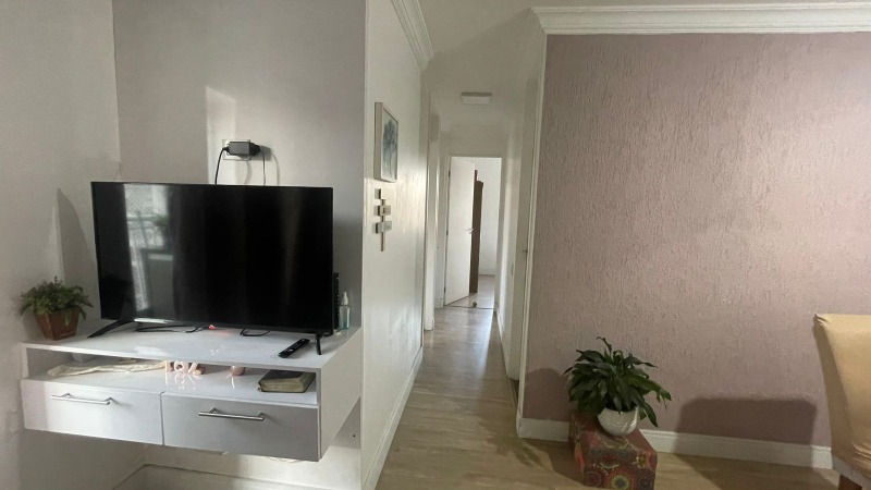 Apartamento à venda com 3 quartos, 61m² - Foto 3