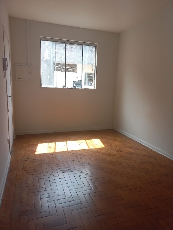 Apartamento à venda com 2 quartos, 81m² - Foto 1