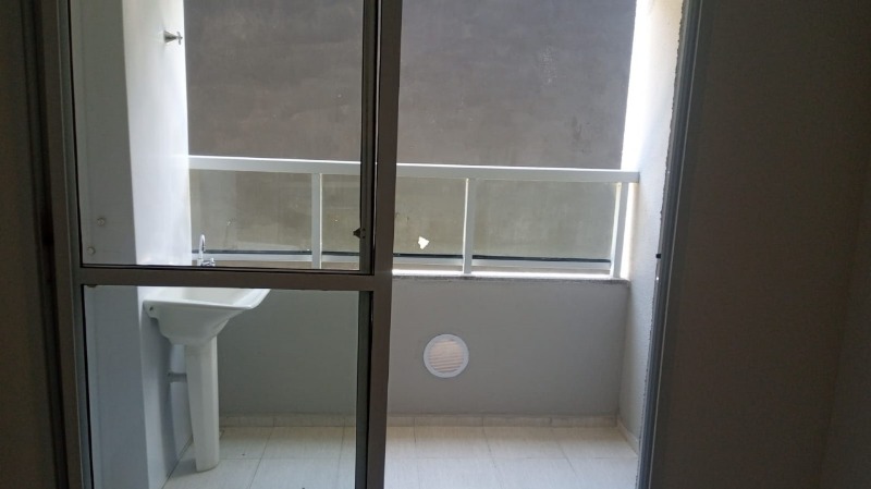 Apartamento à venda com 2 quartos, 42m² - Foto 4