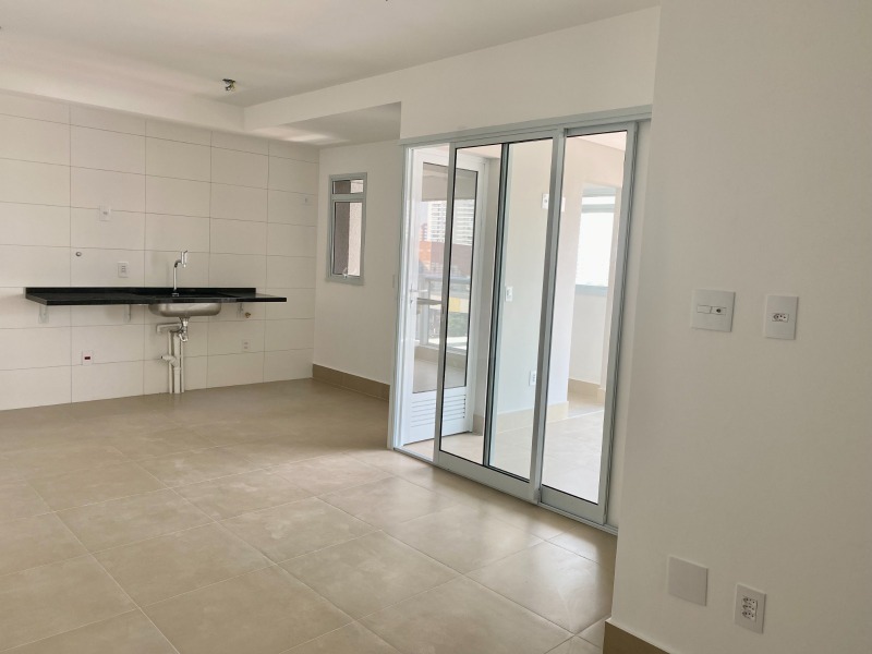 Apartamento à venda com 2 quartos, 67m² - Foto 11