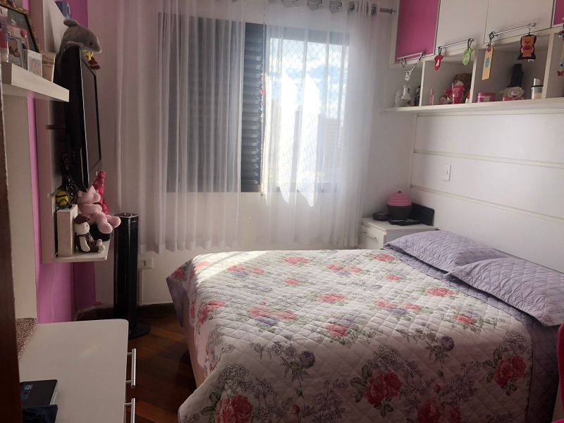 Apartamento à venda com 3 quartos, 135m² - Foto 2