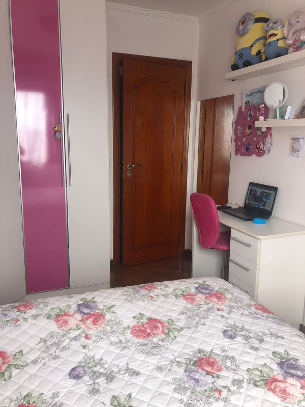 Apartamento à venda com 3 quartos, 135m² - Foto 4