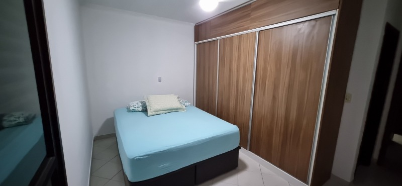 Casa à venda com 3 quartos, 230m² - Foto 11