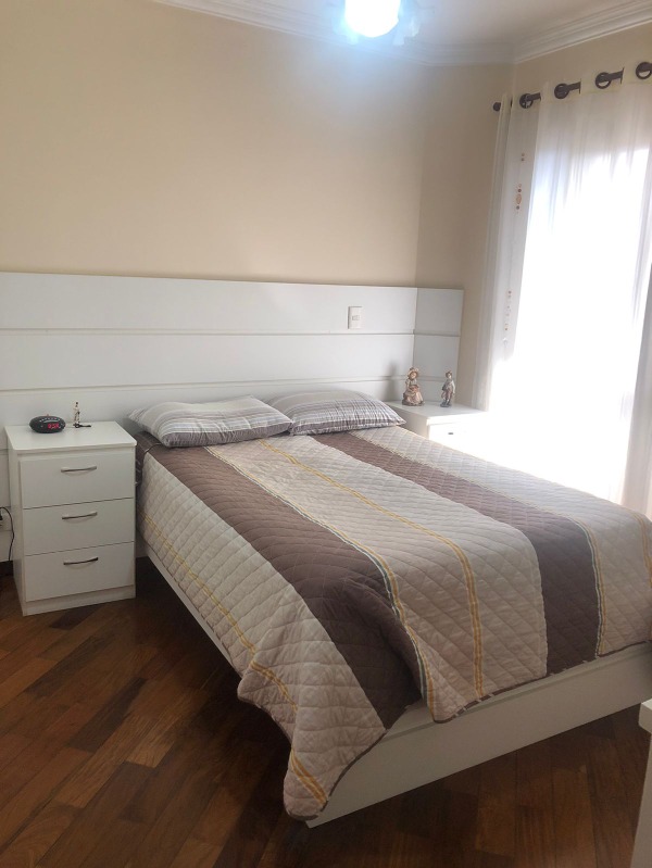 Apartamento à venda com 3 quartos, 135m² - Foto 9