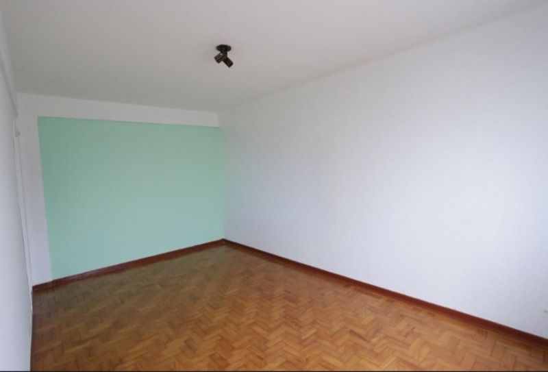 Apartamento à venda com 2 quartos, 61m² - Foto 1