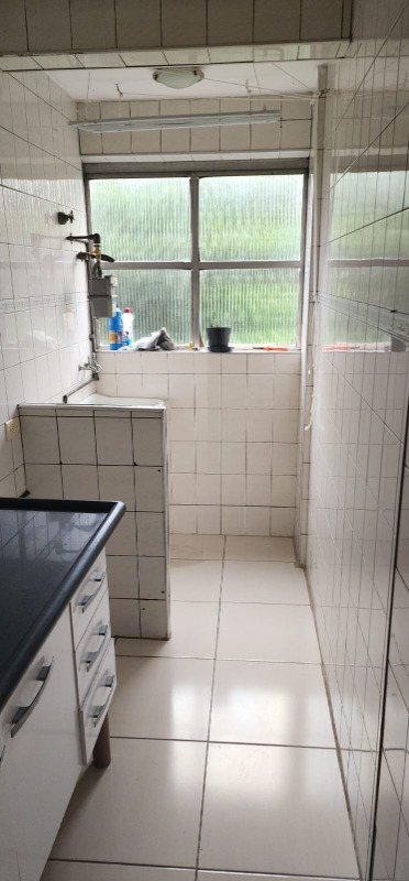 Apartamento à venda com 2 quartos, 63m² - Foto 2