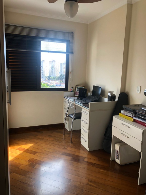 Apartamento à venda com 3 quartos, 135m² - Foto 17