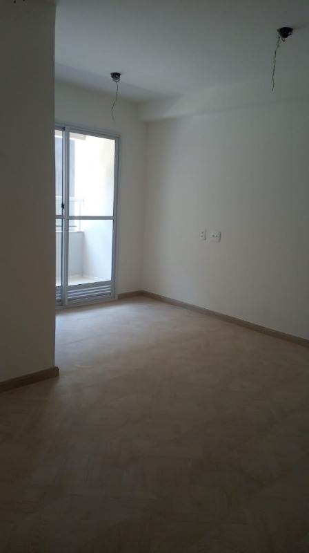 Apartamento à venda com 2 quartos, 42m² - Foto 1