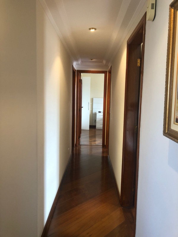 Apartamento à venda com 3 quartos, 135m² - Foto 21