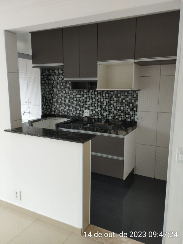 Apartamento à venda com 2 quartos, 48m² - Foto 2