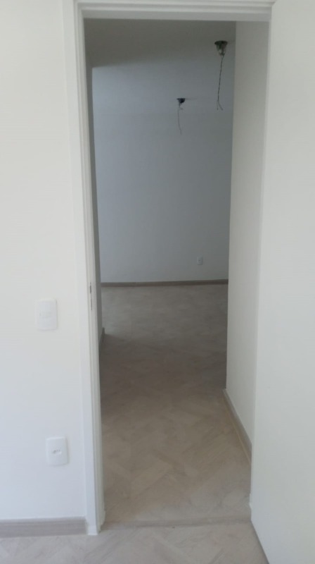 Apartamento à venda com 2 quartos, 42m² - Foto 11