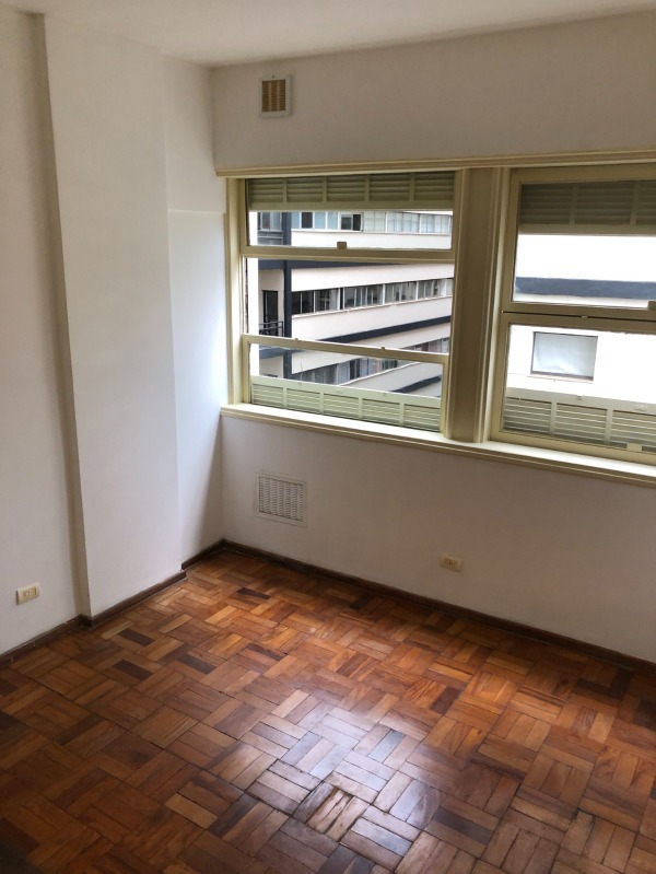 Apartamento à venda com 1 quarto, 35m² - Foto 1