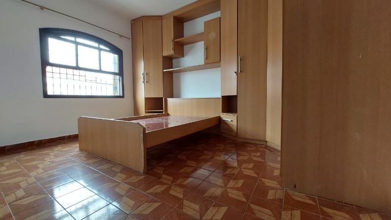 Casa à venda com 3 quartos, 190m² - Foto 9