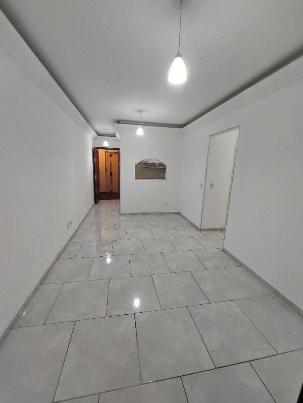 Apartamento à venda com 3 quartos, 69m² - Foto 2