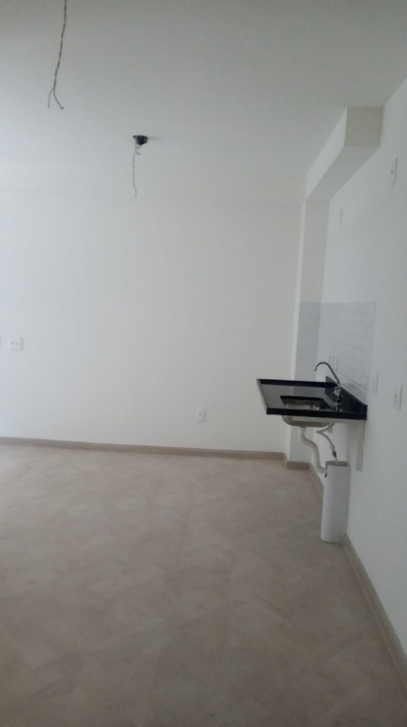 Apartamento à venda com 2 quartos, 42m² - Foto 10