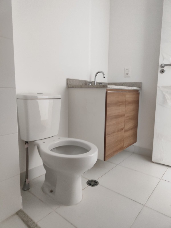 Apartamento à venda com 2 quartos, 72m² - Foto 28