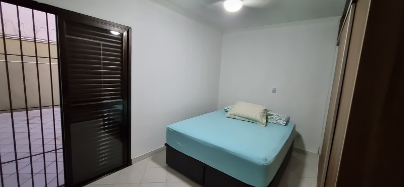 Casa à venda com 3 quartos, 230m² - Foto 9