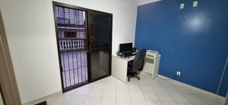 Casa à venda com 3 quartos, 230m² - Foto 13