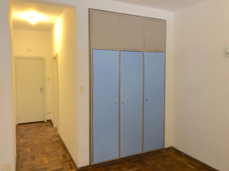 Apartamento à venda com 1 quarto, 35m² - Foto 11