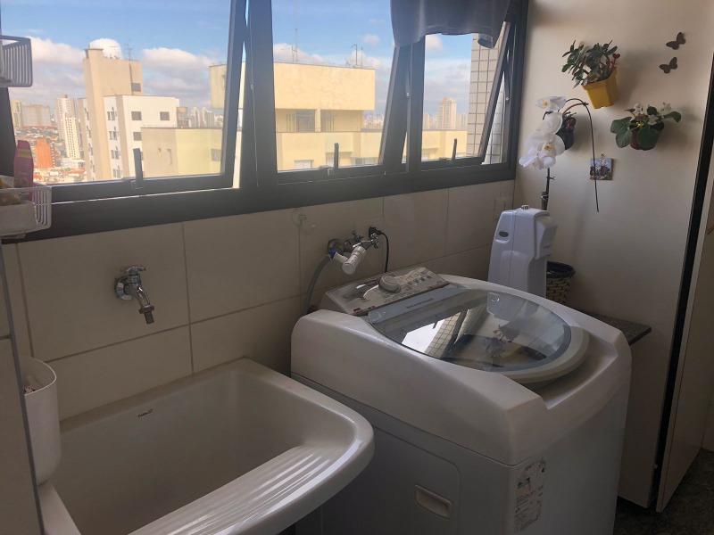 Apartamento à venda com 3 quartos, 135m² - Foto 30