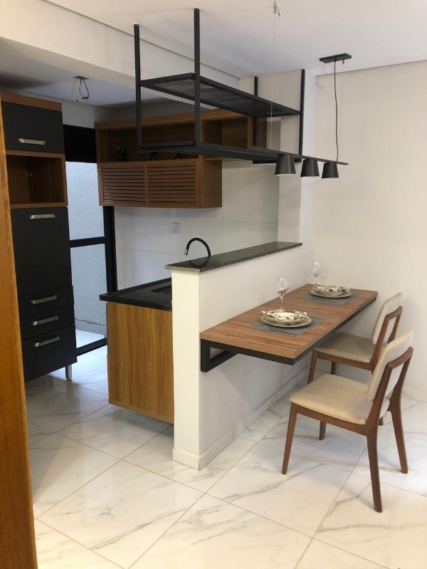 Apartamento à venda com 2 quartos, 42m² - Foto 2