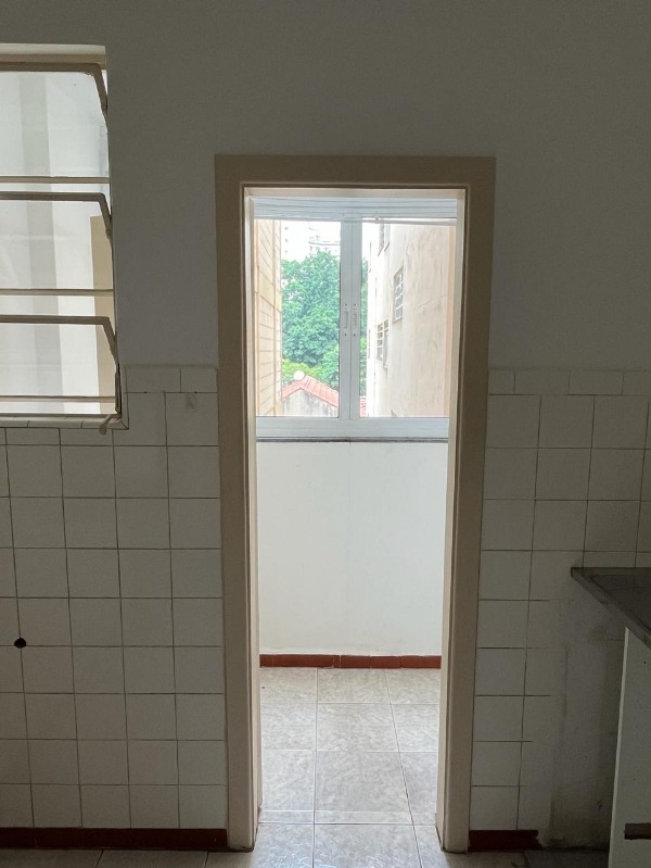 Apartamento à venda com 1 quarto, 42m² - Foto 9