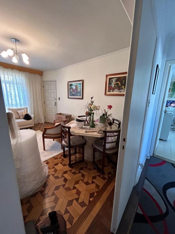 Apartamento à venda com 3 quartos, 111m² - Foto 1